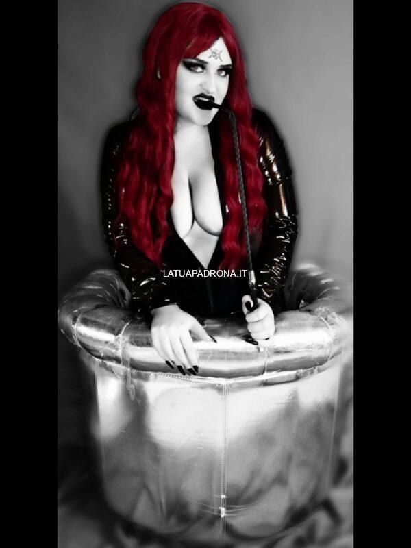 Annabelle Bathory Dahlia