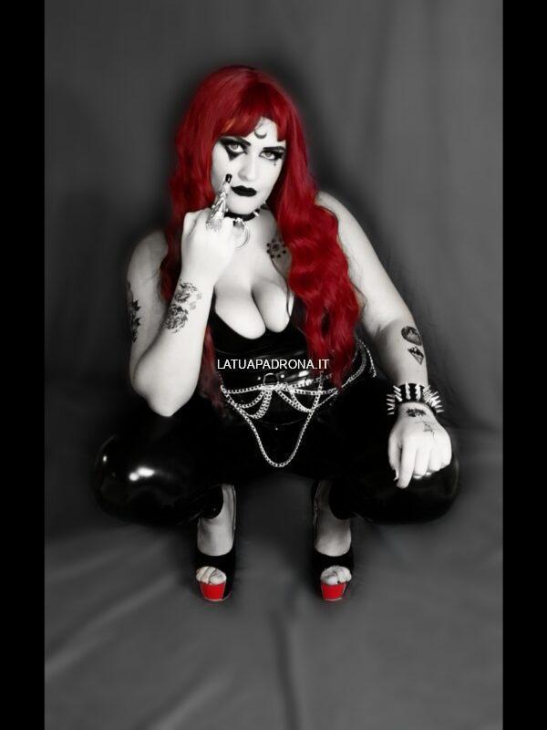 Annabelle Bathory Dahlia