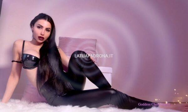 Goddess Cheri Scarlet