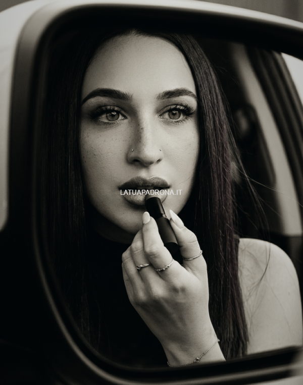 Nicole Vellori